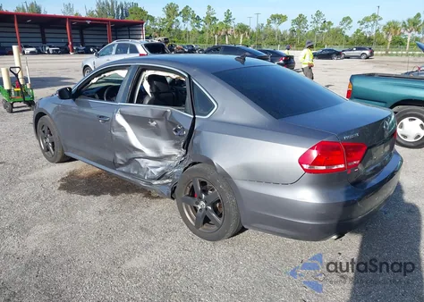 2015 Volkswagen Passat 1.8T Limited Edition from USA, damaged, VIN 1VWAT7A31FC083553